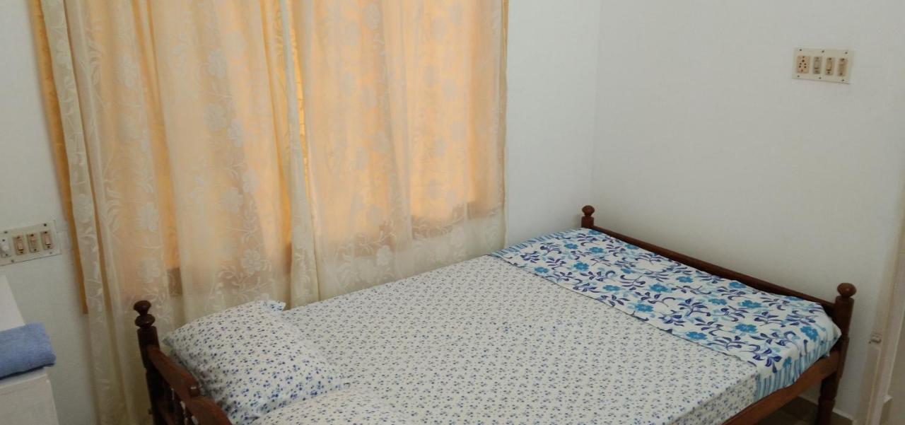 Jestine Homestay Kochi ภายนอก รูปภาพ