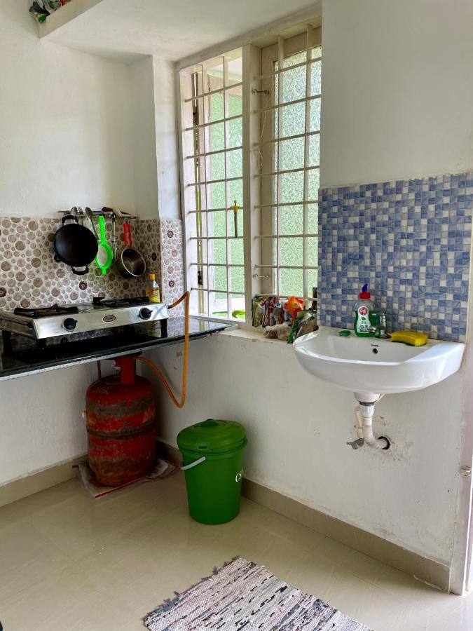 Jestine Homestay Kochi ภายนอก รูปภาพ