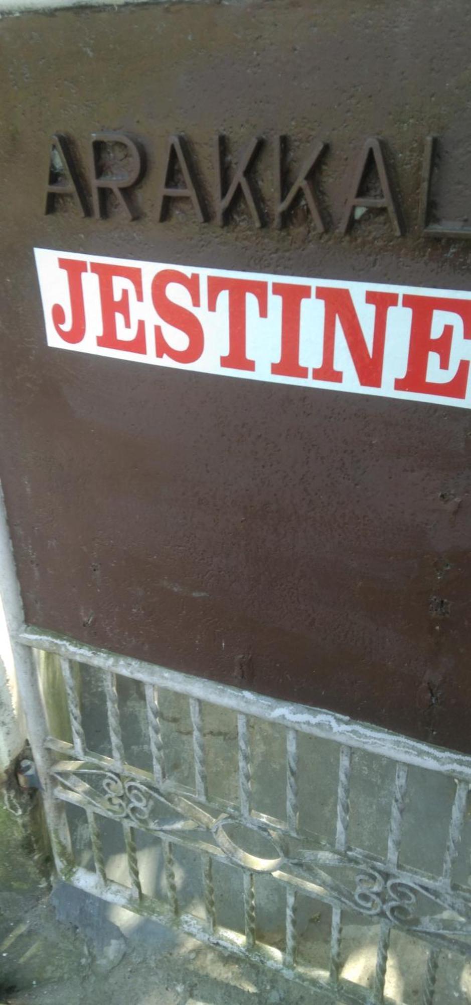 Jestine Homestay Kochi ภายนอก รูปภาพ